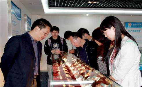 提高企業(yè)自主創(chuàng)新能力 擁有知識(shí)產(chǎn)權(quán)核心技術(shù)